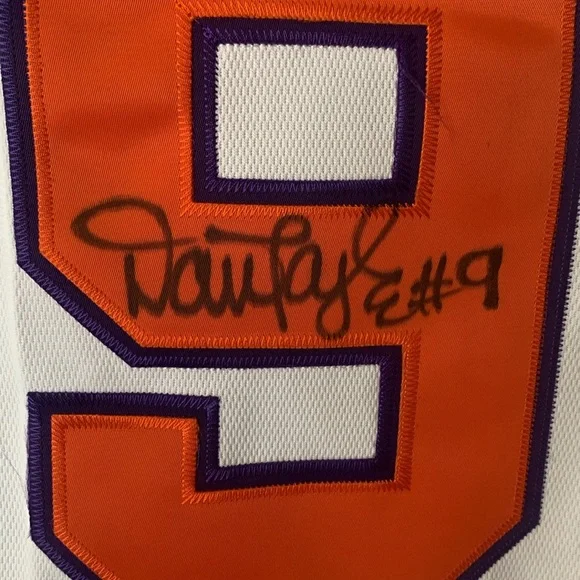 Dan Majerle
signed Phoenix Suns Reebok
Authentic jersey, size 52. - Picture 7 of 11